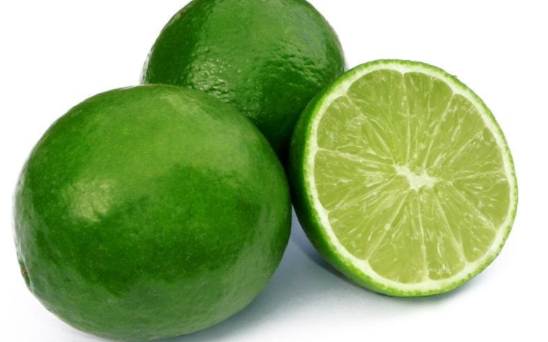 Chanh có tác dụng làm sạch ố mốc hiệu quả